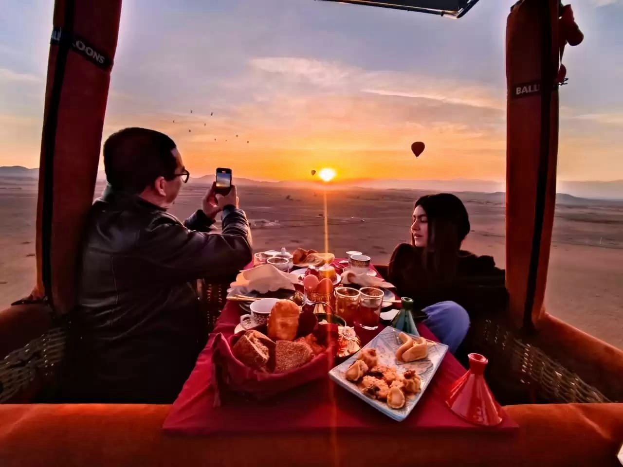 Private Romantic Sky Breakfast